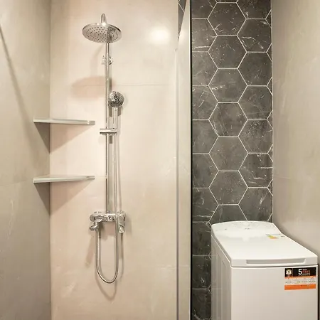 Elena Luxury Living Apartment *