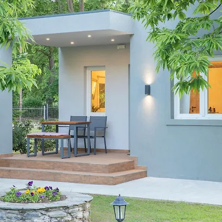 公寓 Elena Luxury Living Paralía Skotínis