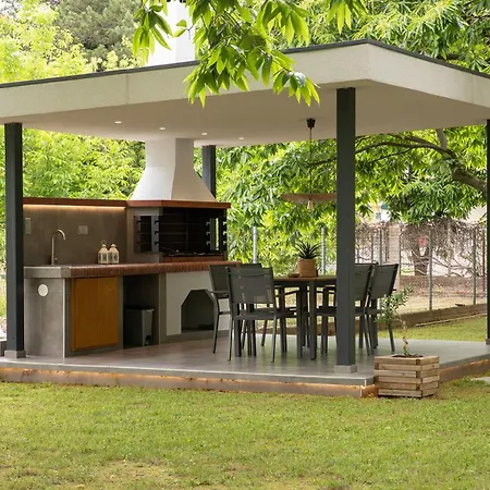 Elena Luxury Living Paralía Skotínis